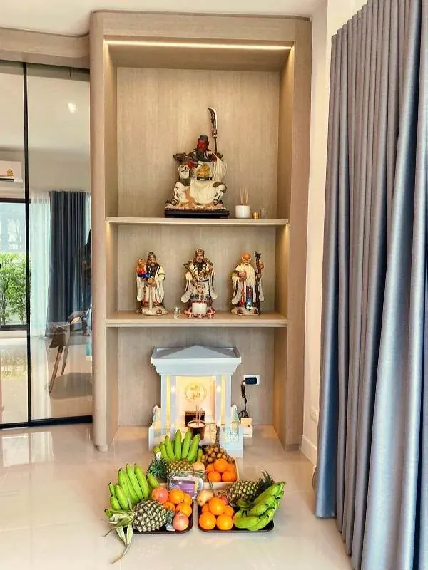 คุณแนน เจ้าของคลีนิค กับ ตี่จู้ โมเดิร์น 24 นิ้ว สีขาวครีม
