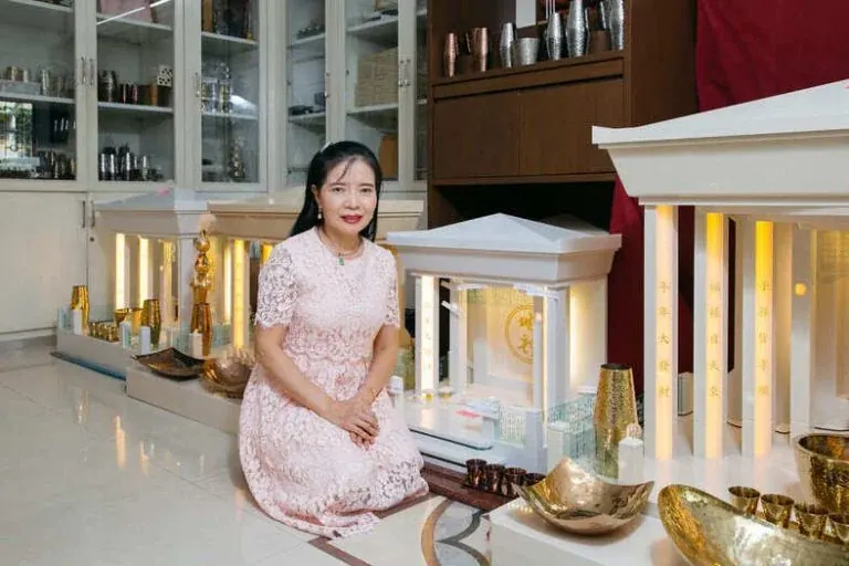 คุณ ธนพร พิชญาจิตติพงษ์ ผู้จัดการฝ่ายขาย Aviva Spirit ภรรยา อาจารย์ สุภชัย วิวัฒนะประเสริฐ