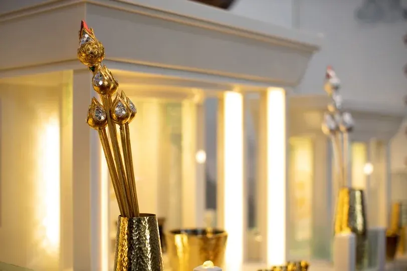Aviva Spirit จัดแสดงดอกบัวบูชา Stainless 304 ชุบ Titanium Gold เงางามไม่หมอง ในนิทรรศการ 