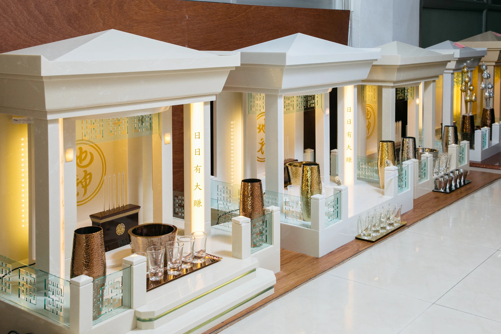 ตี่จู้เอี๊ยะ ศาลพระภูมิ หินอ่อน Modern Luxury ผลงานการออกแบบโดย Aviva Spirit