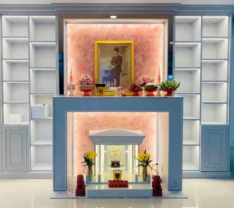 ตี่จู้เอี๊ยะ หินอ่อน Modern Luxury ขนาด 35 นิ้ว สีขาวพรีเมียม เหมาะสำหรับบ้านขนาดกลาง-ใหญ่