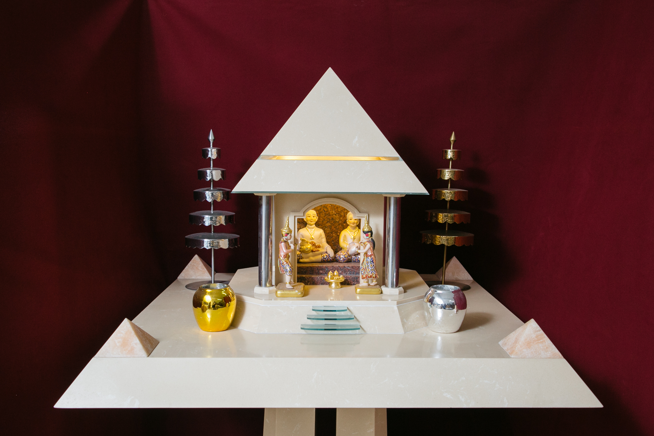 ตี่จู้เอี๊ยะ ศาลพระภูมิ หินอ่อน Modern Luxury ผลงานการออกแบบโดย Aviva Spirit